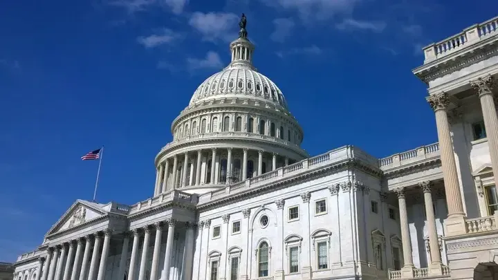 Палата представителей приняла «прекрасный» закон Трампа, что обойдется казне США в 3,8 трлн