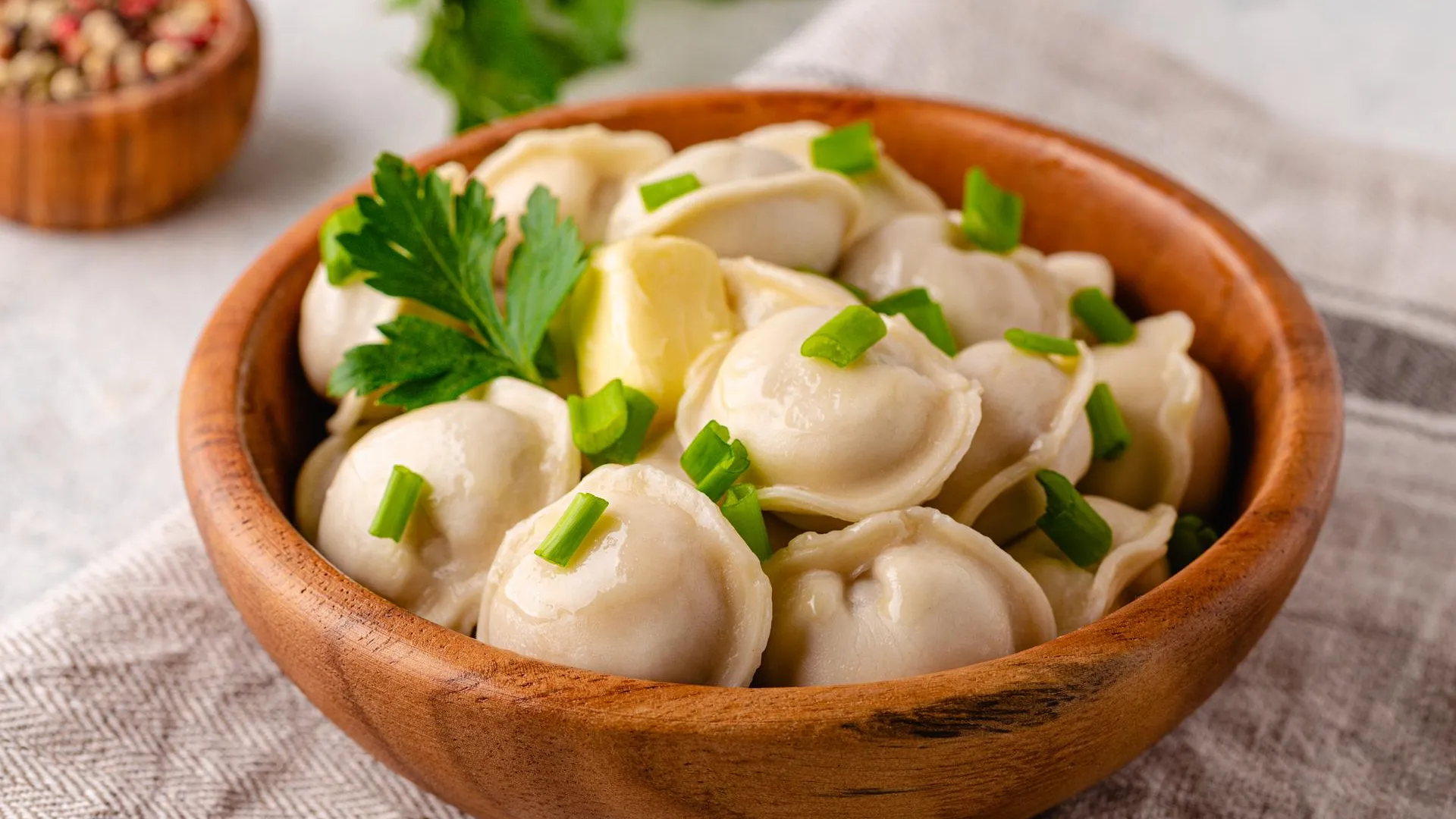 «Пустые калории под тестом». Пельмени назвали фактором риска развития серьезных заболеваний