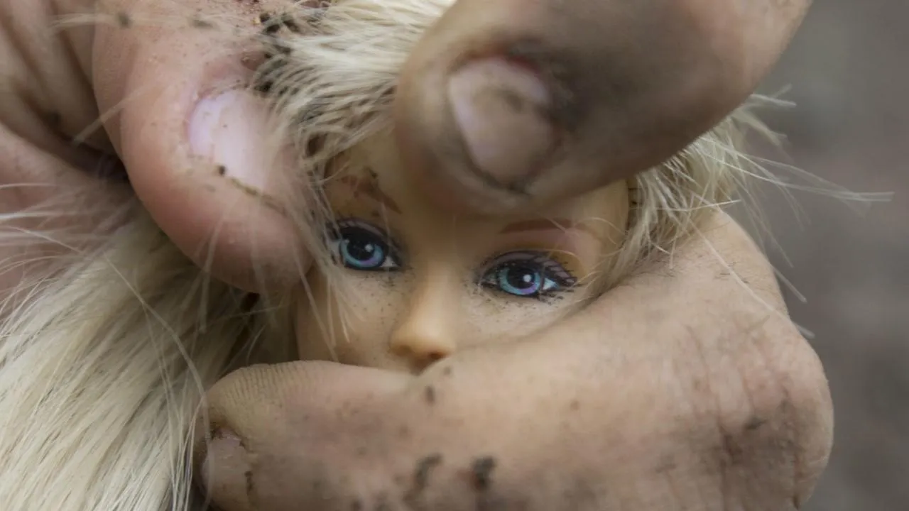 Мужчина, забравший шестилетнюю девочку с детской площадки в Шахтах, был судим