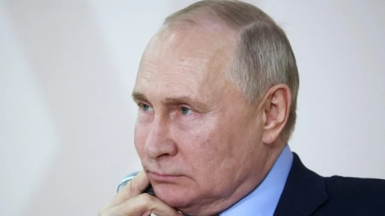 Путин провел встречу с главнокомандующим ЛНА Хафтаром