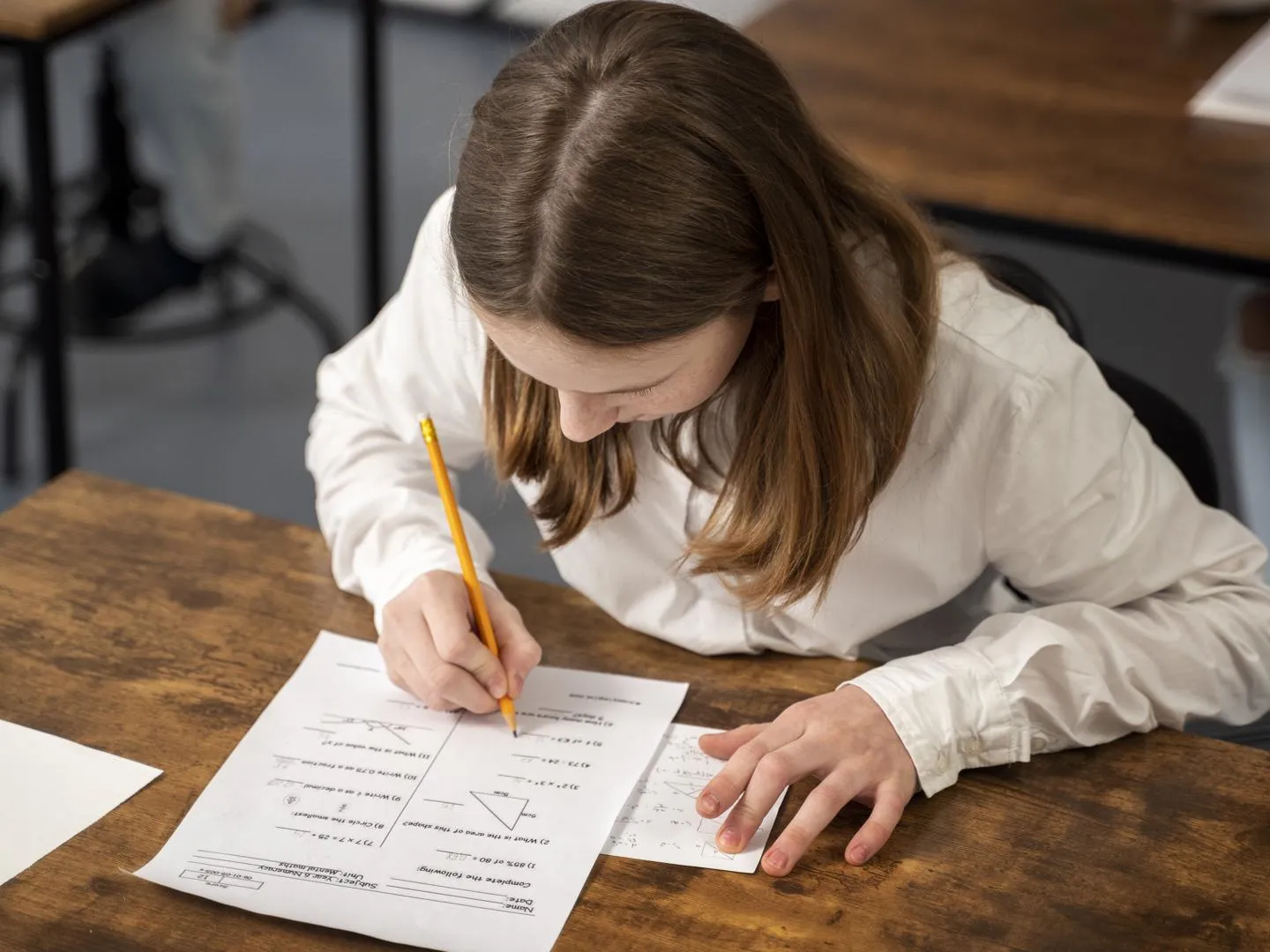 «Попытки обмануть высшие силы»: эзотерик опровергла эффективность известной приметы перед экзаменами