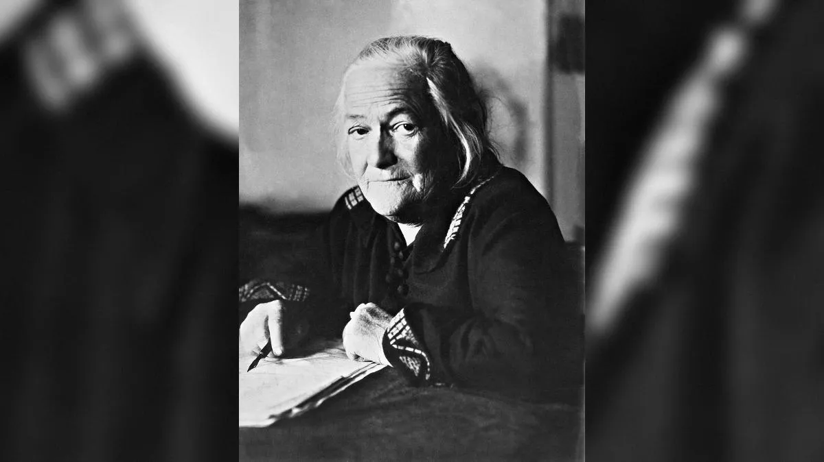 Scherl/ Клара Цеткин