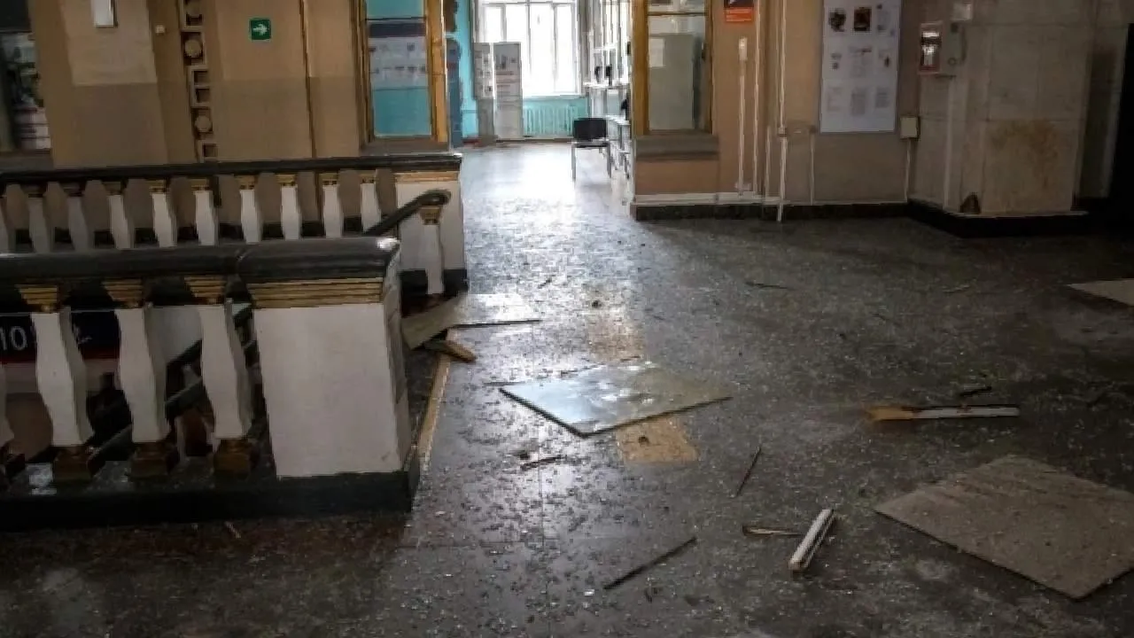 На восстановление вокзала в Курске после падения беспилотника ВСУ выделят 100 млн рублей