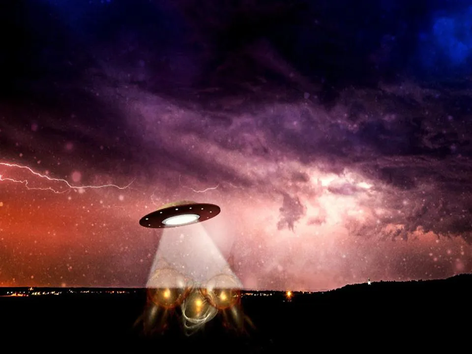 «Вовремя нас останавливают»: уфолог объяснил, почему инопланетяне могли саботировать российскую лунную миссию