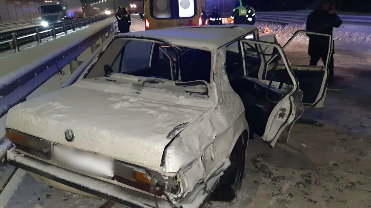 Десять автомобилей столкнулись в Раменском: спасатели ликвидировали последствия массового ДТП