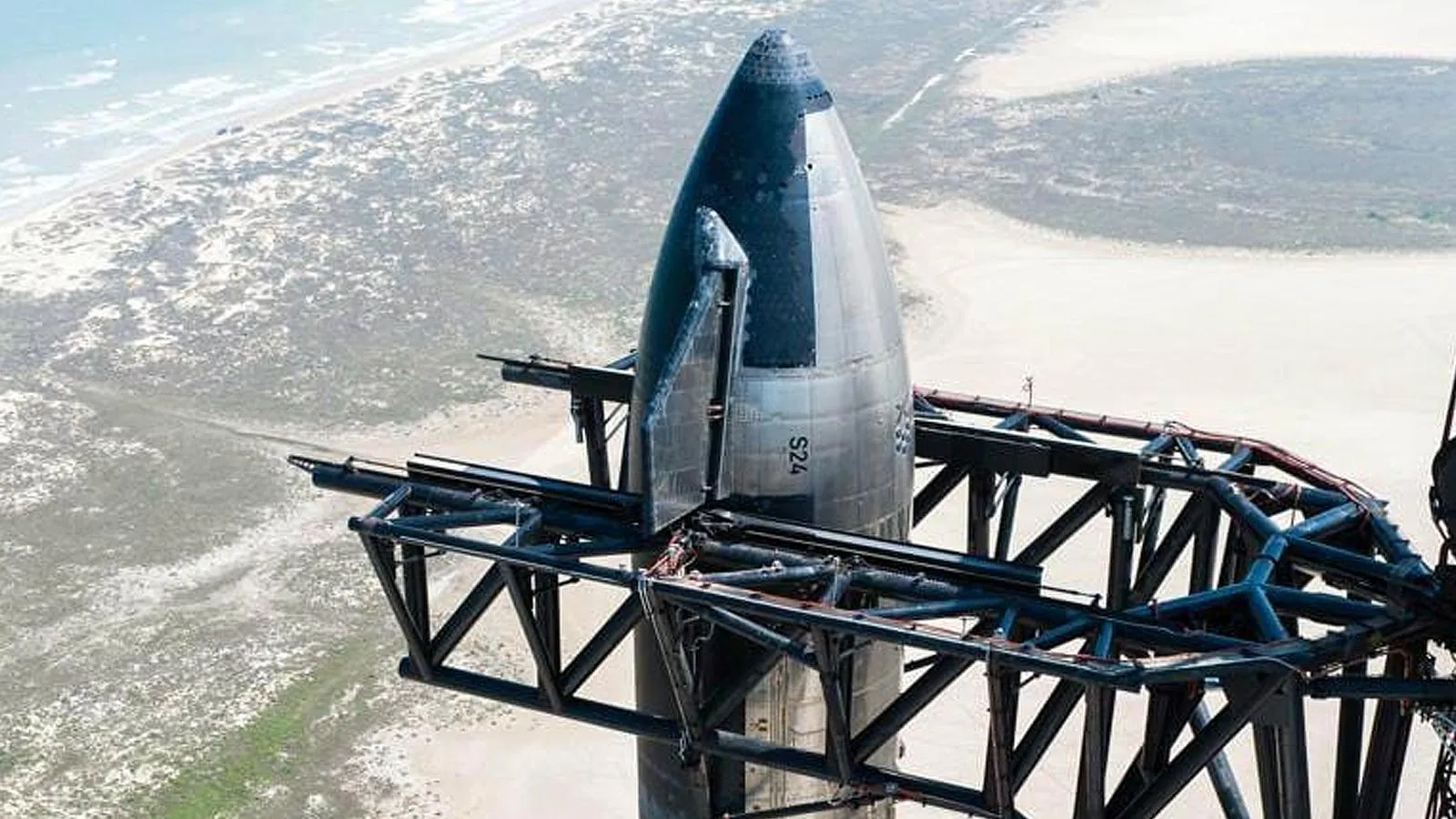 Starship перед запуском, 2023 год