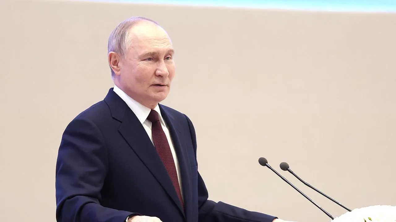 Британский эксперт Меркурис озвучил сроки возможной встречи Путина и Трампа