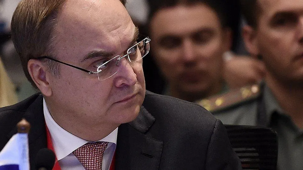 Посол РФ Антонов: пакетом новой военной помощи Вашингтон демонстрирует безразличие к преступлениям Киева