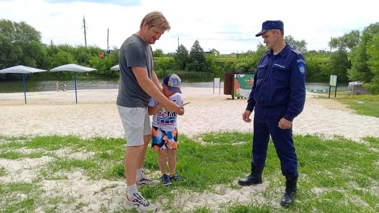 Подмосковные спасатели рассказали, как обезопасить себя в жару