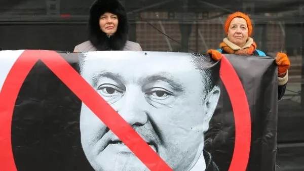 Эксперт: Америка недовольна поведением Порошенко