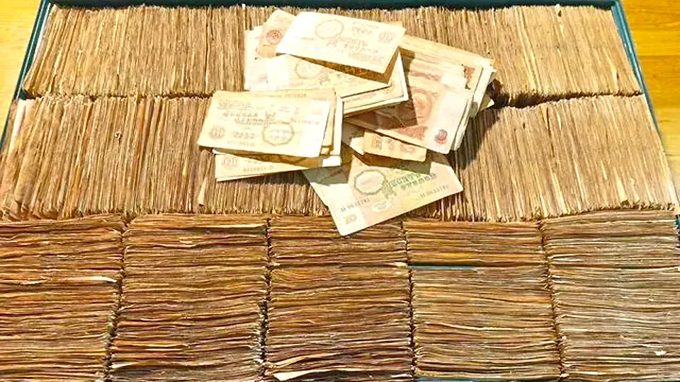 Фото: городская доска объявлений