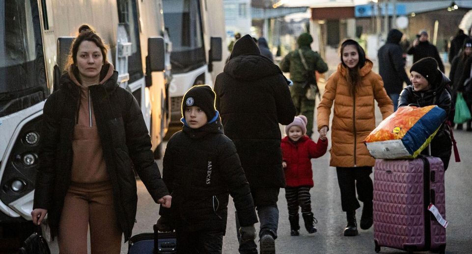 Польша сохранила пособия для детей только для работающих украинцев