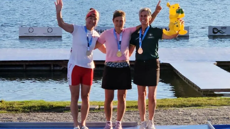 Анжела Головина на фото в центре. Фото: пресс-служба администрации Рузского м.о.