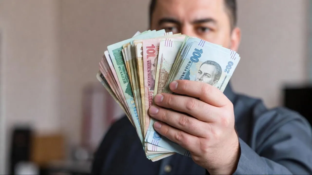 В одной из стран СНГ запретят покупать за наличные алкоголь, табак, машины и квартиры