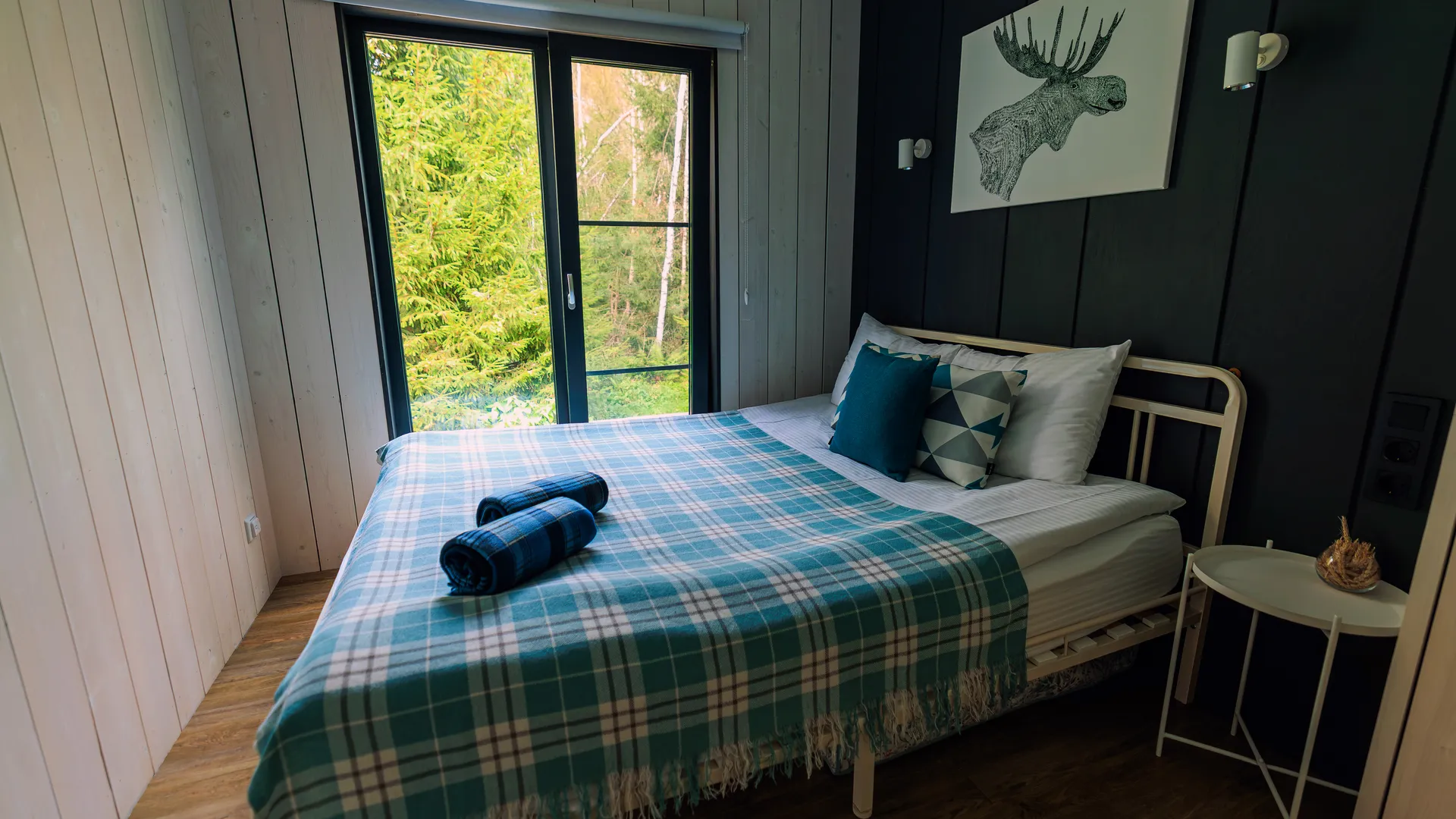 Врач опровергла влияние материала наволочки на здоровье волос