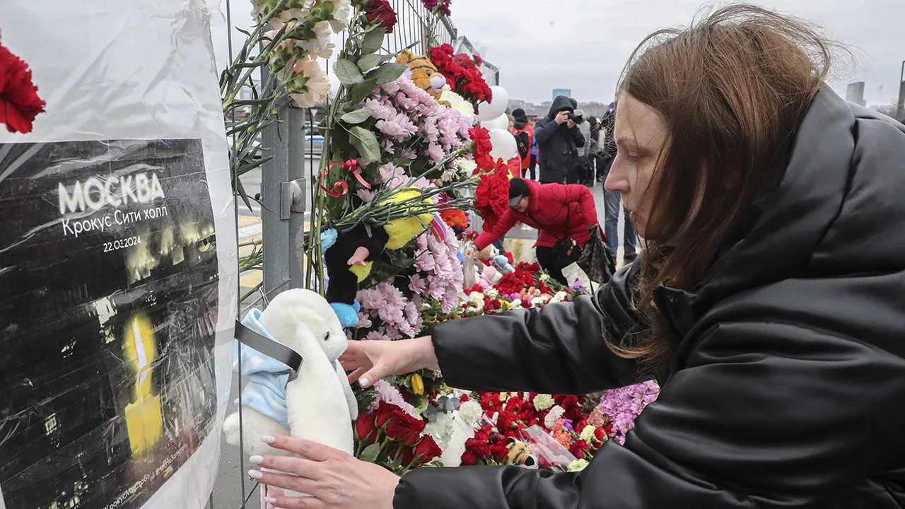 Фото: TASS/EPA/MAXIM SHIPENKOV