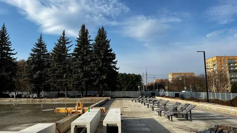 Благоустройство зоны отдыха у фонтана в Пущино вышло на финальную стадию