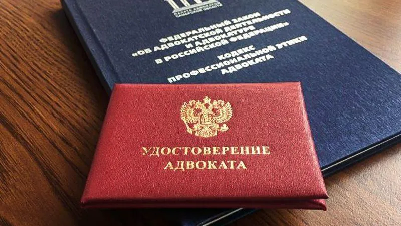 На известного российского адвоката совершили нападение