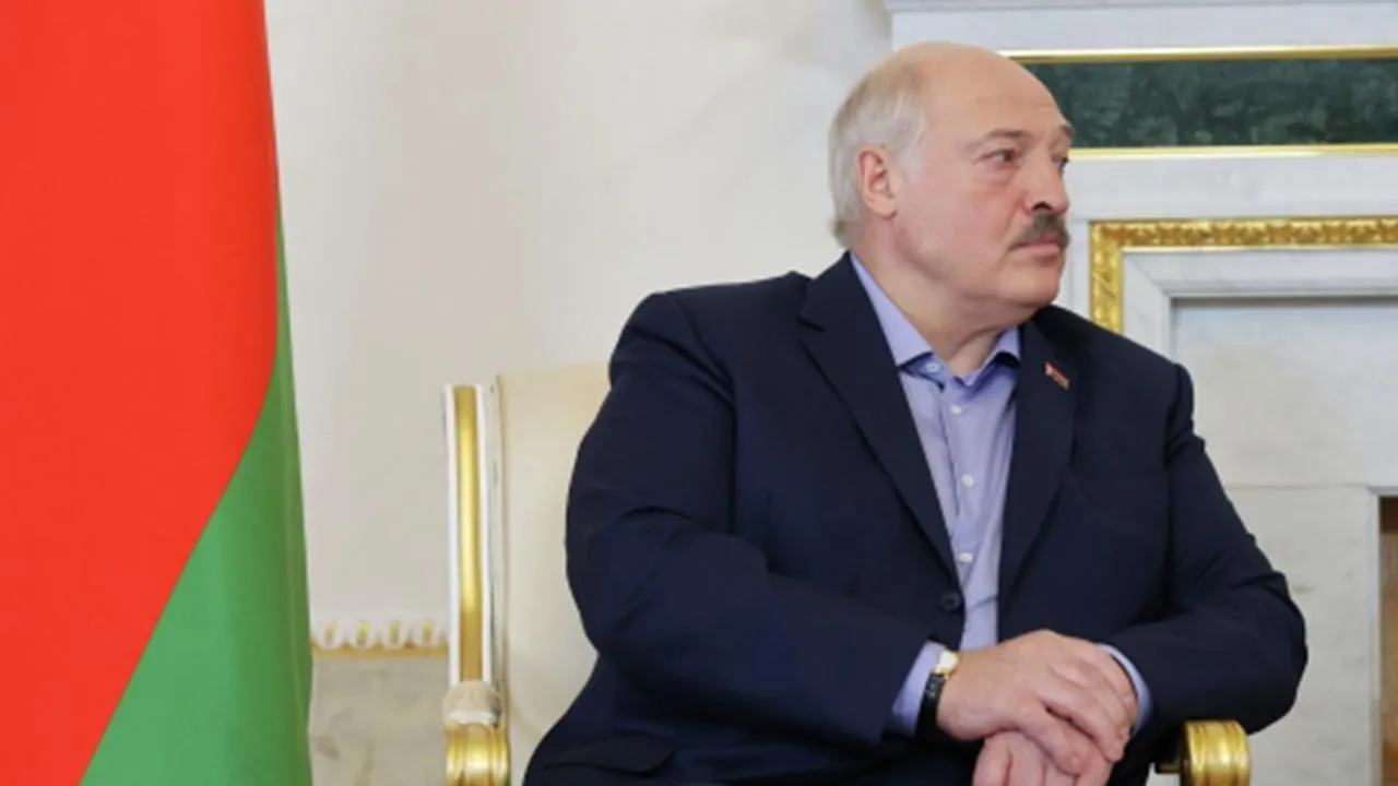 Лукашенко заявил, что Минск в любой момент готов принять самолеты из Европы