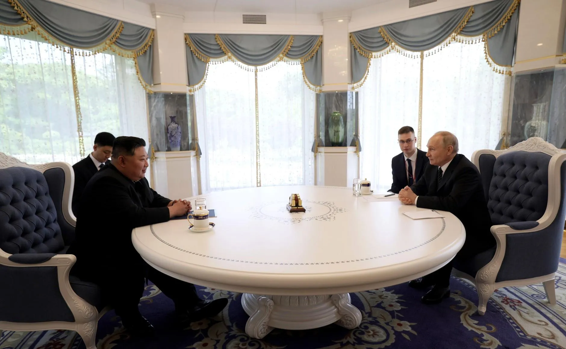Владимир Путин в КНДР. Kremlin Pool