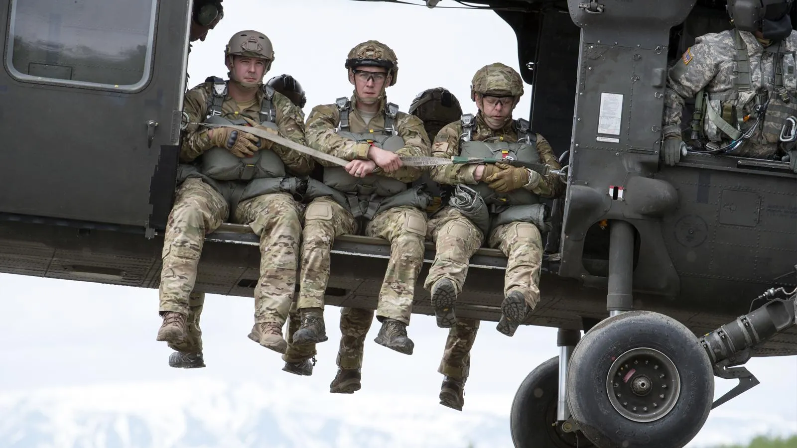 Солдаты базы Эльмендорф. U.S. Department of Defense