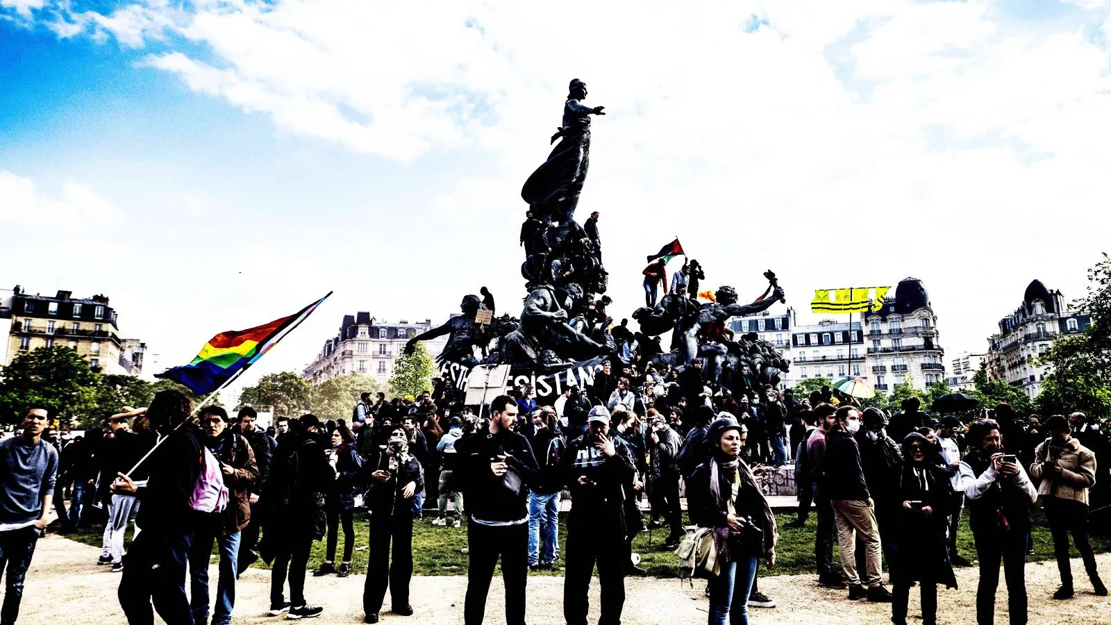 Демонстрация Black Bloc в Париже, 2023 год. MAGO/JB Autissier