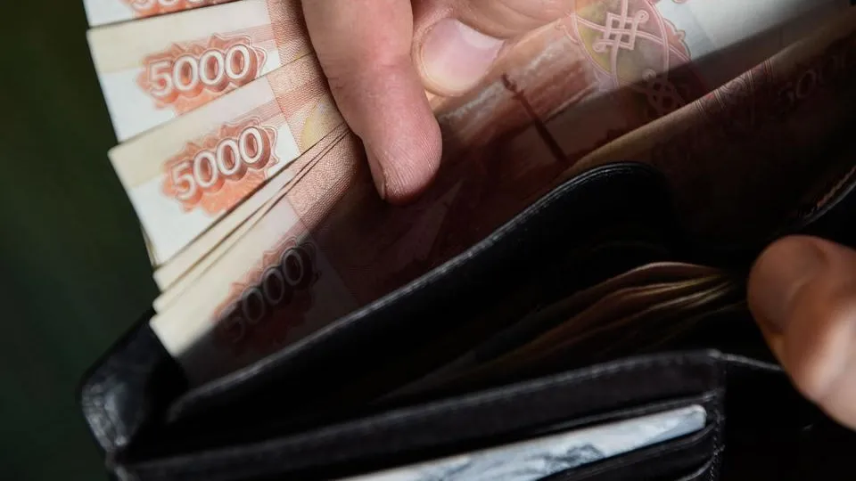 Пособника телефонных мошенников, похитивших у пенсионерок около двух миллионов рублей, задержали в Королеве