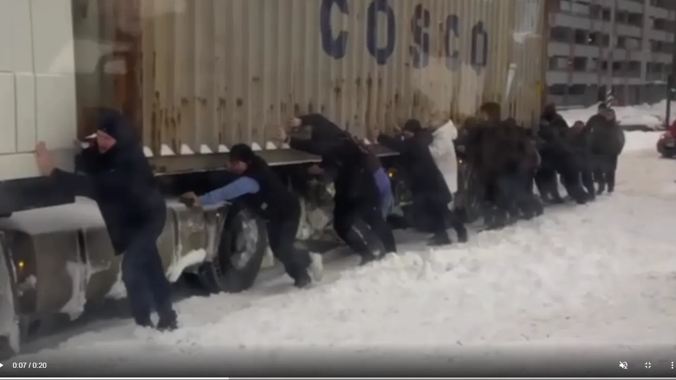 фото:скриншот видео