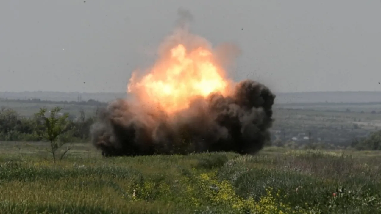 Украинский артиллерийский удар оставил без света три села в Херсонской области