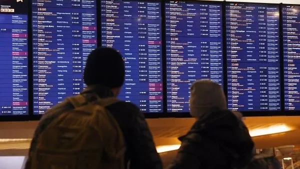 Два десятка рейсов было задержано и отменено в аэропортах столичного региона