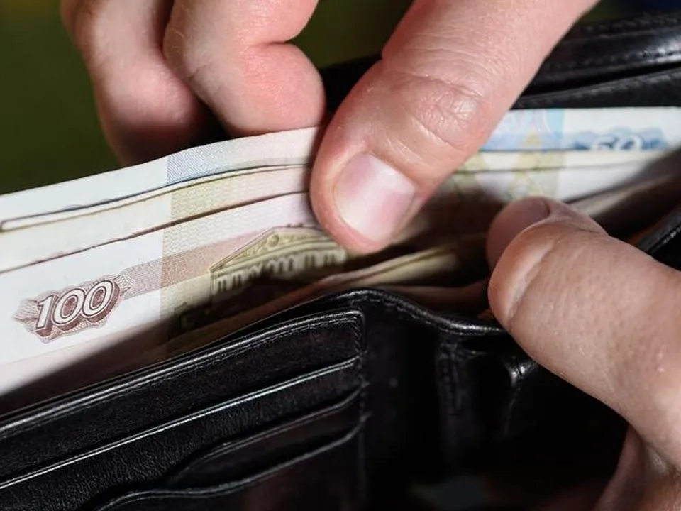 Рост зарплаты с последующим увольнением: что изменится для россиян при повышении МРОТ до 45 тыс. рублей