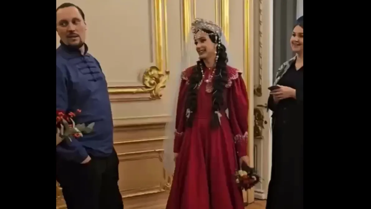 Скриншот из видео