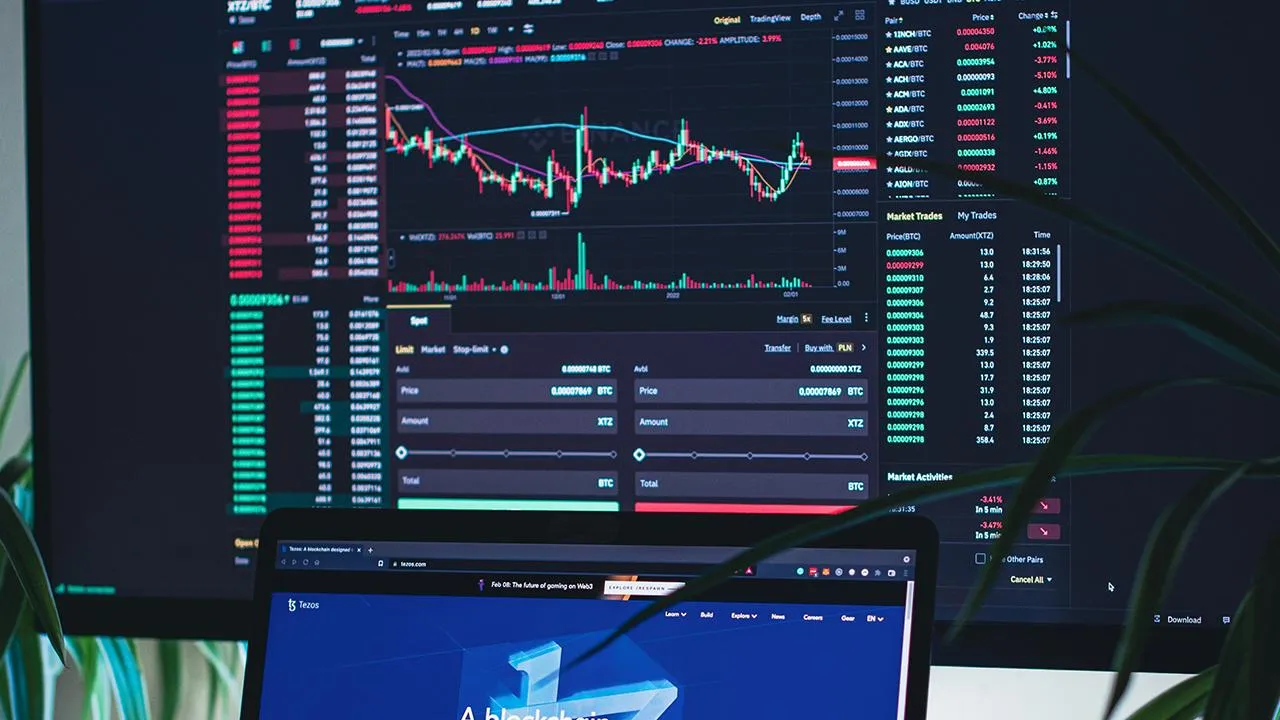 Криптобиржа Binance отказывает в доступе подсанкционным физлицам и юрлицам из РФ