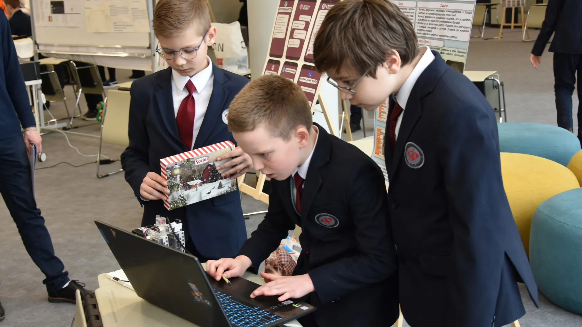 Фото: Физтех-лицей им. П.Л.Капицы