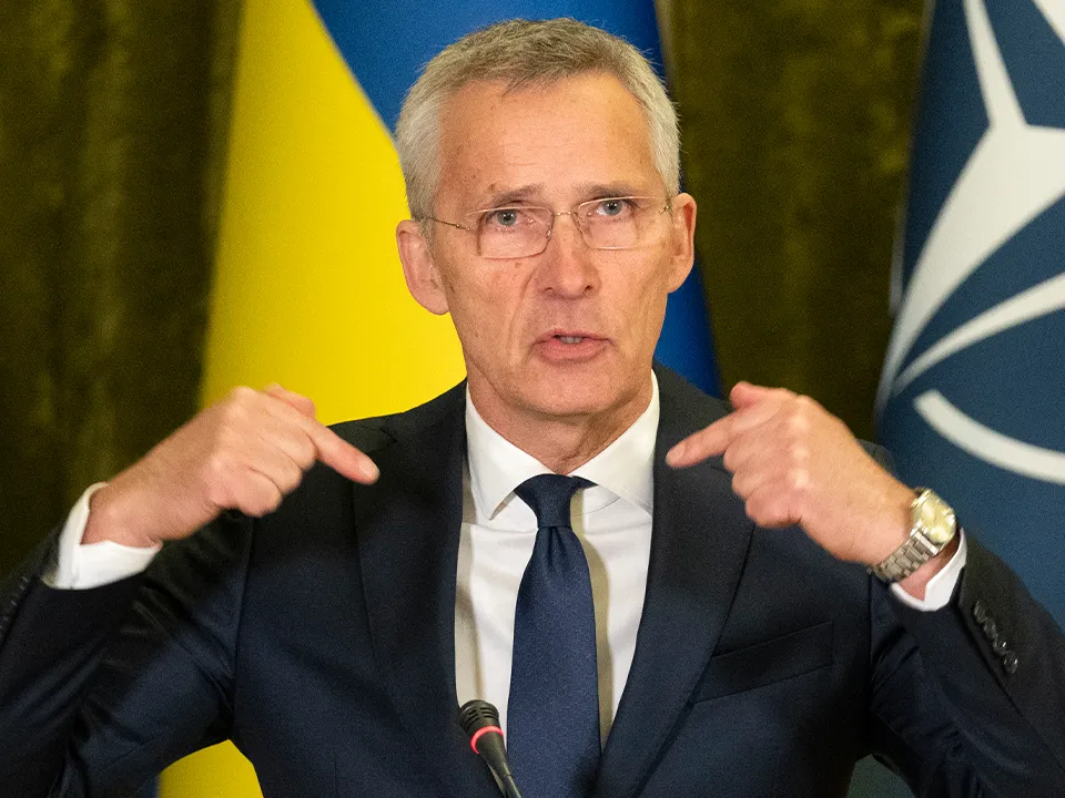 Политолог Перенджиев: Столтенберг приехал на Украину, чтобы взять «под крыло» торговлю оружием НАТО