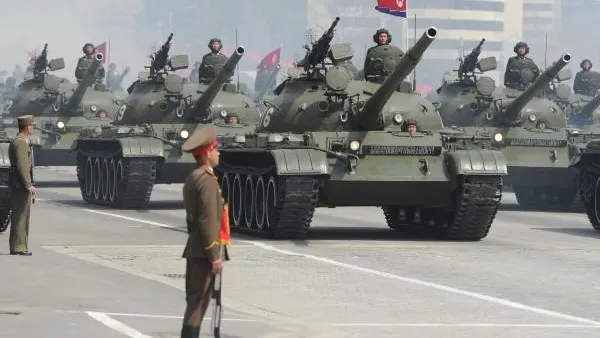 Эксперт объяснил сходство новых танков КНДР с российской «Арматой»