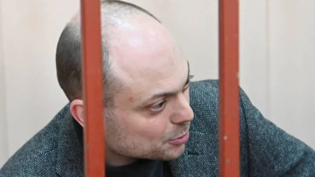 Суд приговорил оппозиционного политика Кара-Мурзу* к 25 годам колонии за госизмену