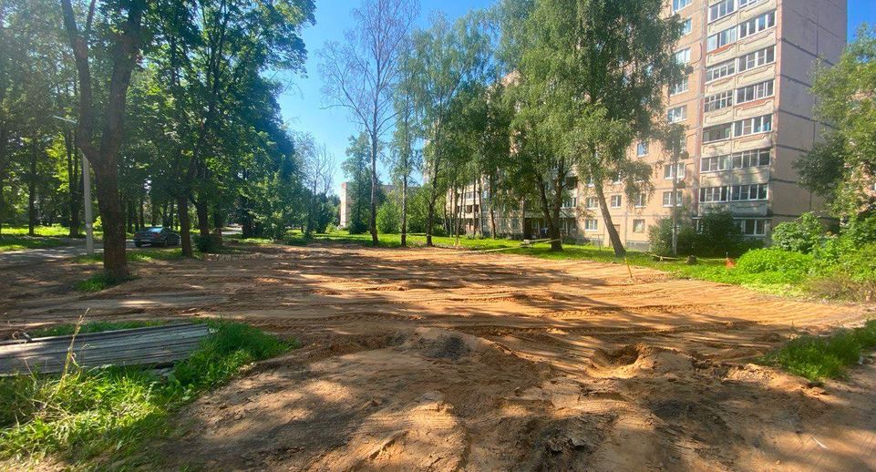 Аварийный жилой дом снесли на улице Ломоносова в Хотькове