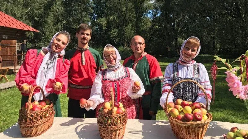 В августе почти 80 мероприятий в честь Яблочного Спаса проведут в Подмосковье