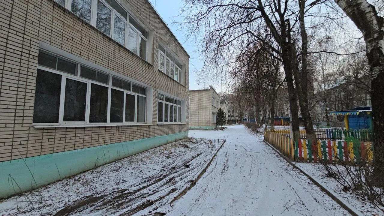 В Королеве наполовину завершили демонтаж в рамках капремонта дошкольного отделения пятой школы