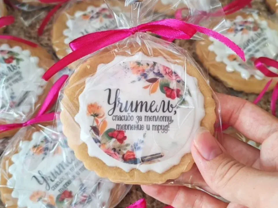 Фото: городская доска объявлений