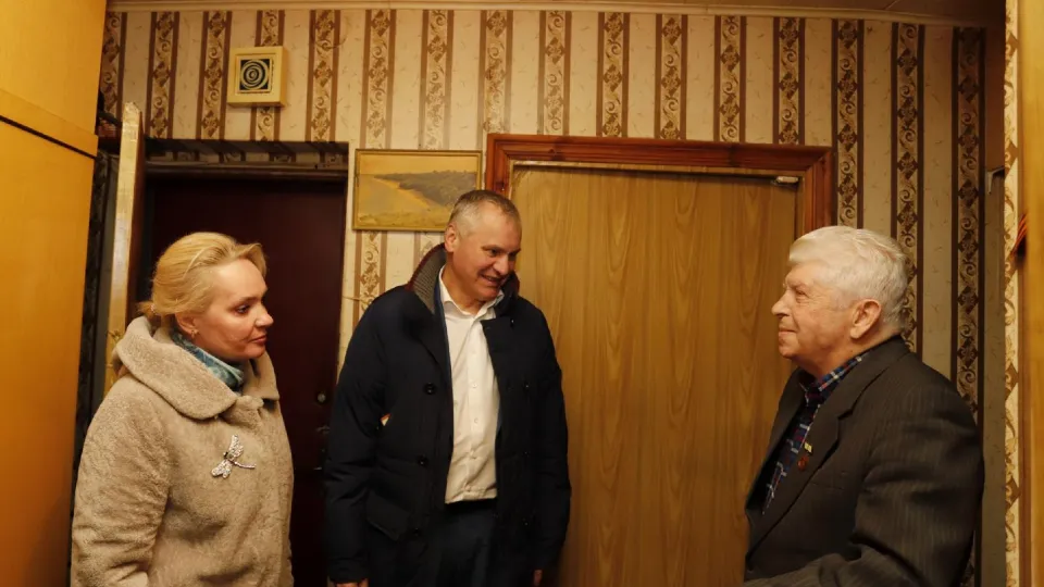 Глава Фрязина навестил блокадника Бориса Гладченко Фото: t.me/VorobievDmitrij