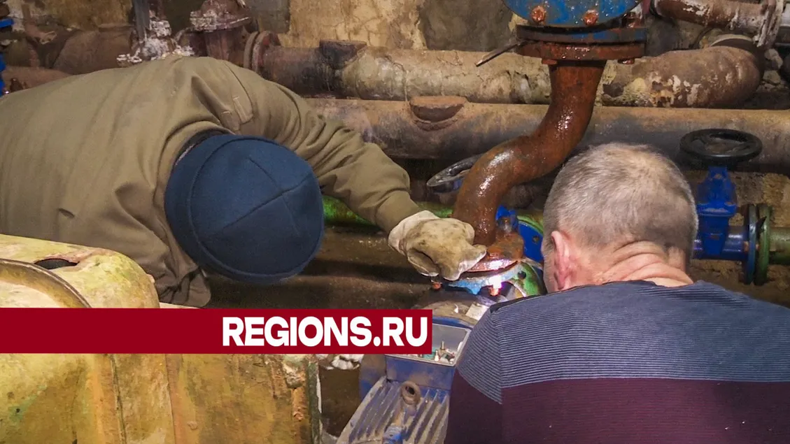 Работы по проверке насосов. Фото: Данила Кирьянов