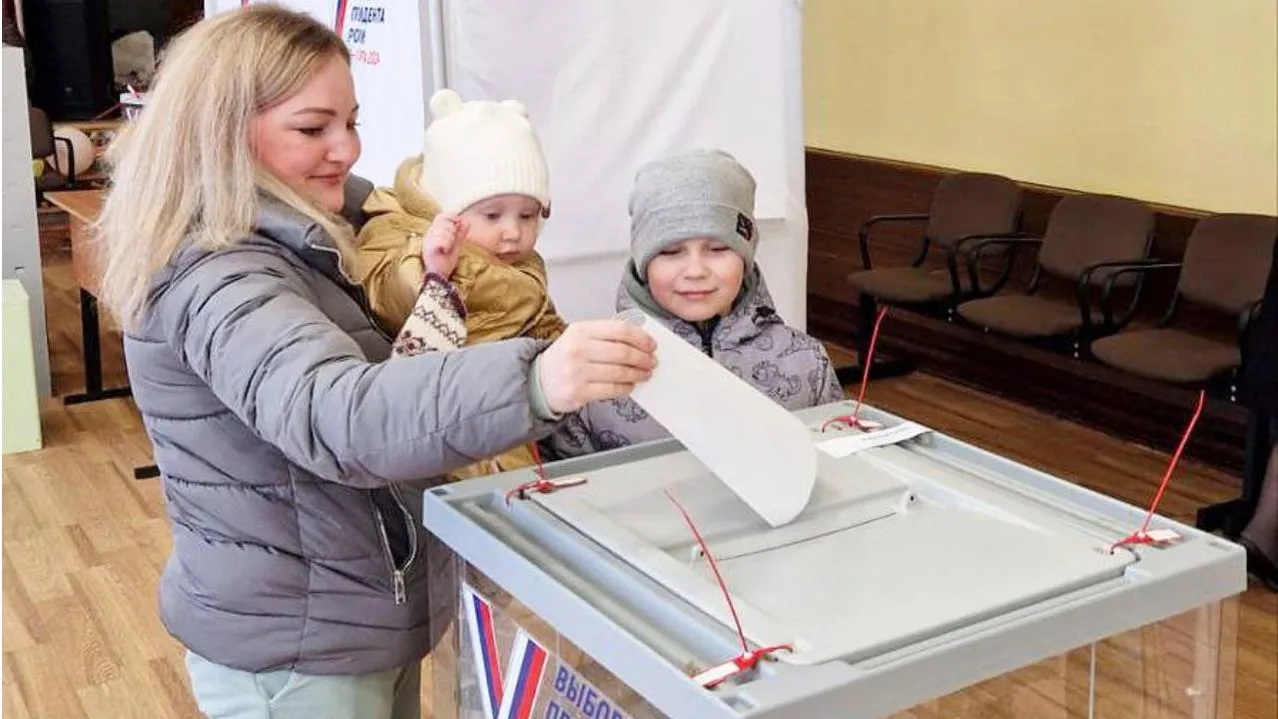 Явка на избирательных участках в Подмосковье по состоянию на 10 часов превысила 51 процент