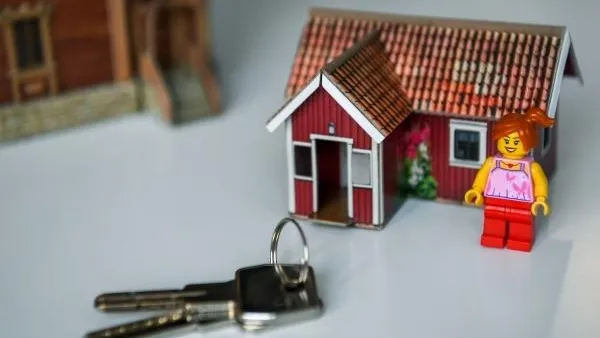 Двадцать две многодетные семьи Подмосковья получили жилье по социальной программе в 2019 году