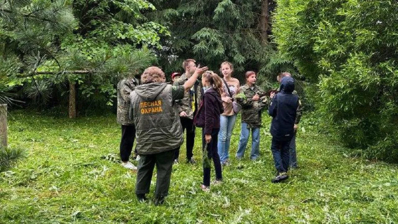 С начала лета лесничие провели почти шестьдесят занятий для подмосковных школьников