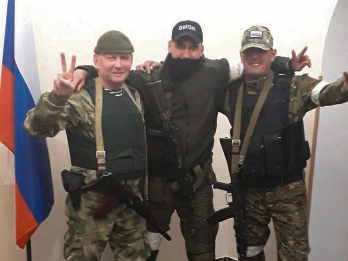 «Мы детей от обстрелов спасали, а нас кинули»: охранникам школ в Херсоне не выплатили зарплату