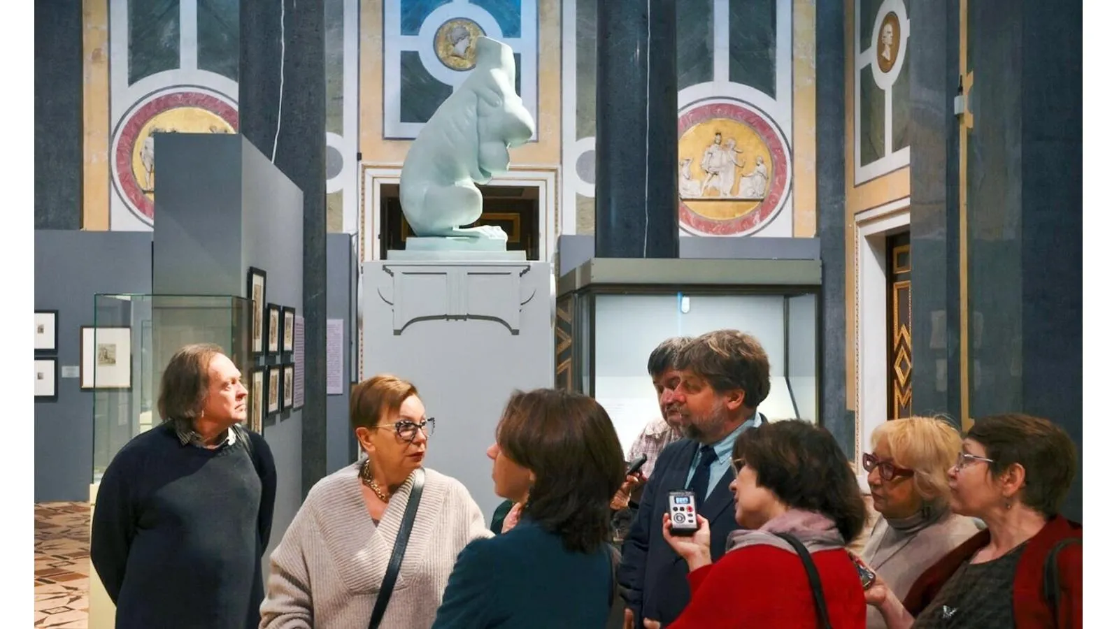 Александр Бутягин в музее. Алексей Даничев