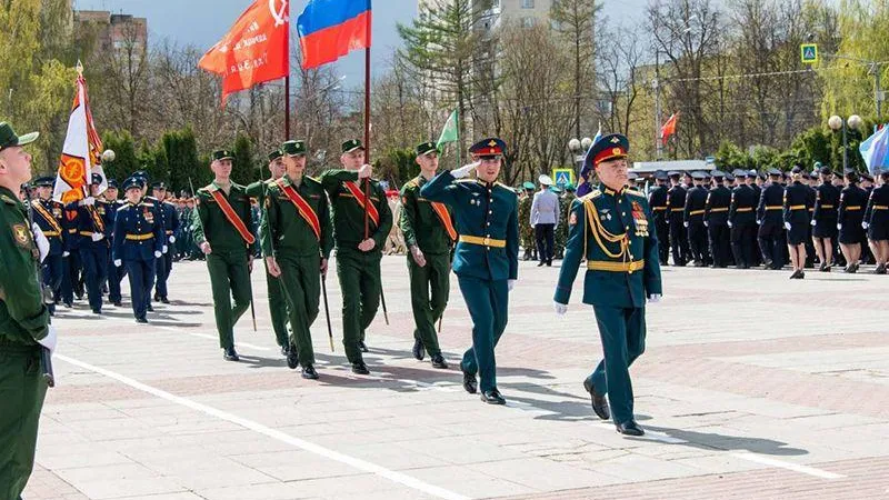 В параде Победы в Истре участвовали больше 400 человек