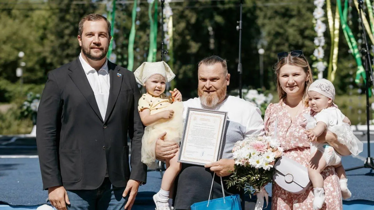 В Чехове поздравили семьи муниципалитета с Днем любви, семьи и верности